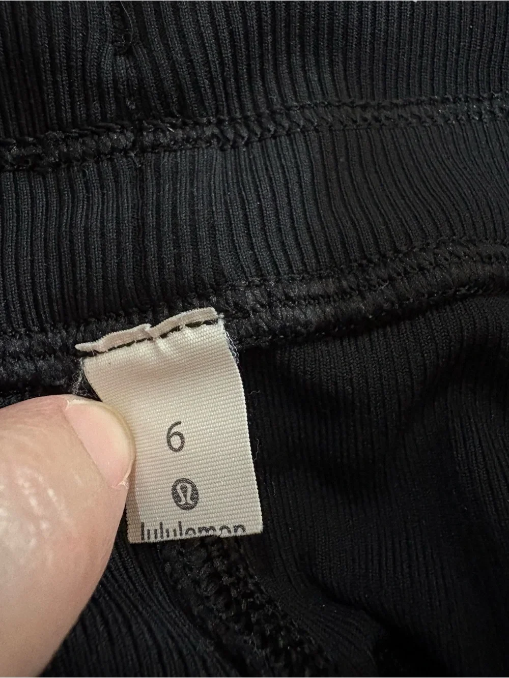 Lululemon Dance Studio Pants Black Size 6 27” Inseam